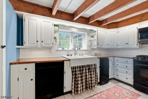 60 Pleasant Run Road Readington NJ 08822
