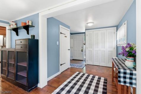 60 Pleasant Run Road Readington NJ 08822