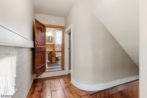 60 Pleasant Run Road Readington NJ 08822