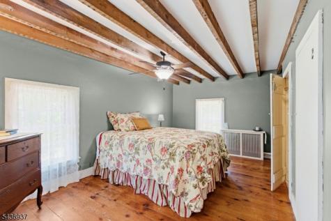 60 Pleasant Run Road Readington NJ 08822