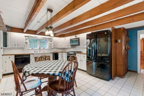 60 Pleasant Run Road Readington NJ 08822