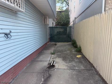 423 Fulton Street Elizabeth NJ 07206
