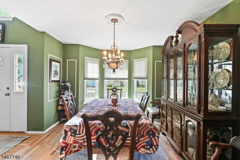 52 Diamond Lane Howell NJ 07731