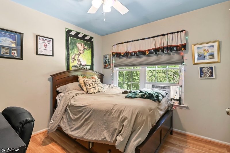 52 Diamond Lane Howell NJ 07731