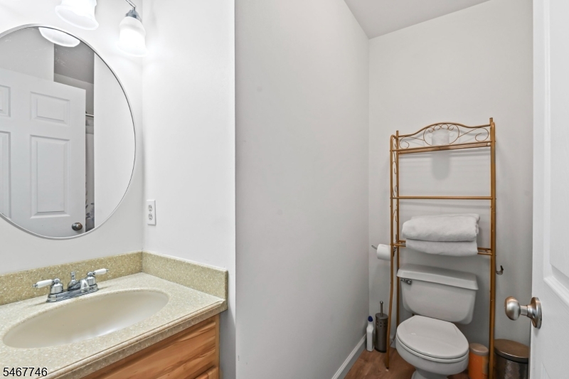 52 Diamond Lane Howell NJ 07731