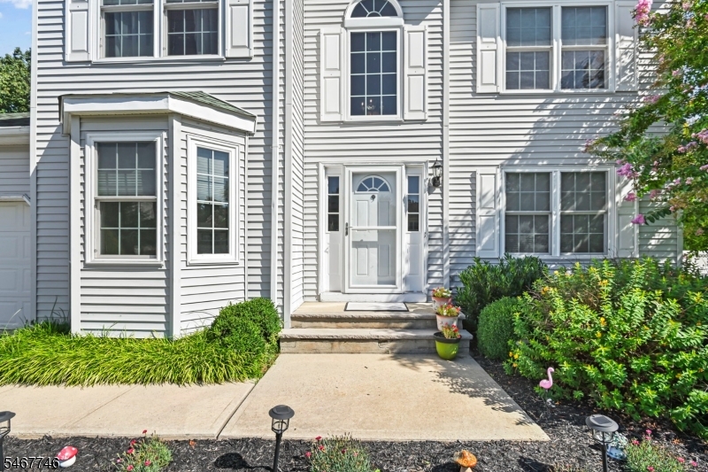 52 Diamond Lane Howell NJ 07731