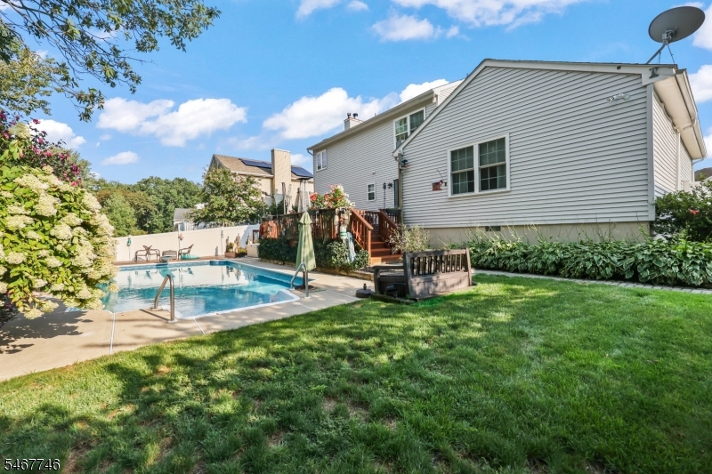 52 Diamond Lane Howell NJ 07731