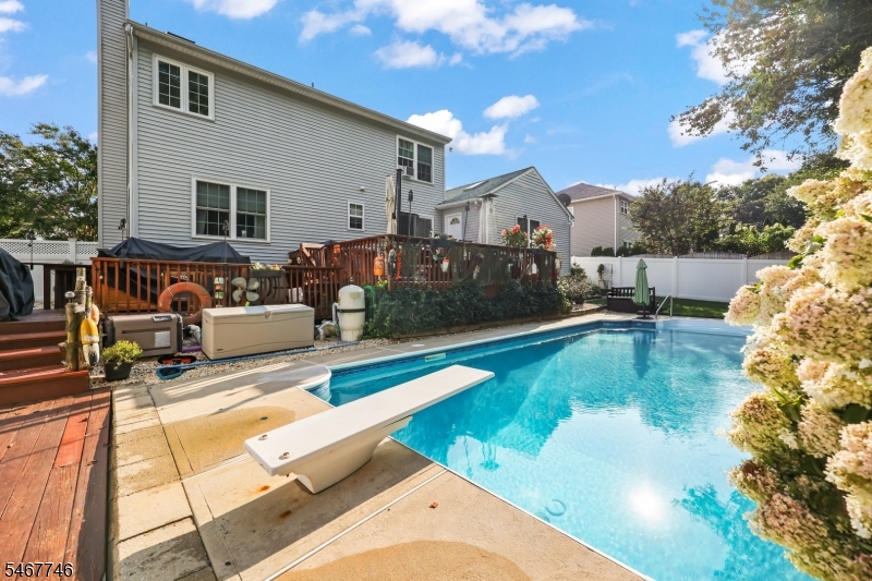 52 Diamond Lane Howell NJ 07731