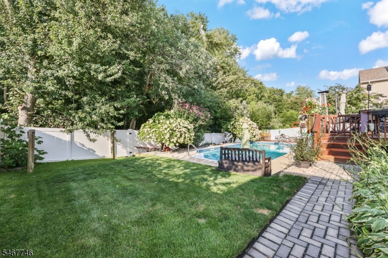 52 Diamond Lane Howell NJ 07731