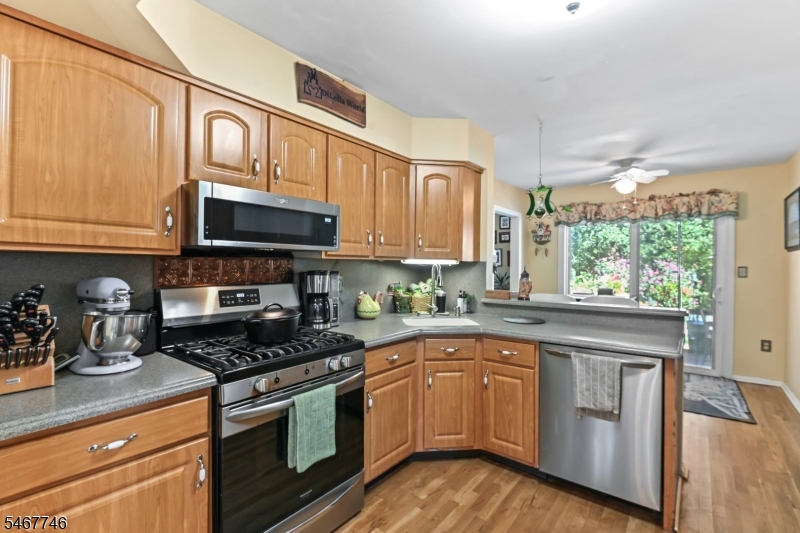 52 Diamond Lane Howell NJ 07731