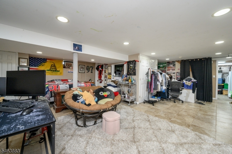 6 Emery Drive Readington NJ 08889
