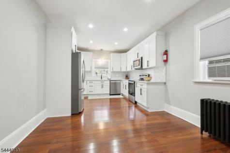 521 5TH Street Belvidere NJ 07823