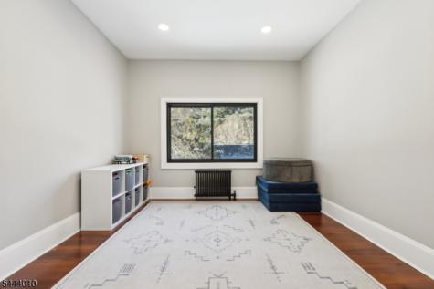 521 5TH Street Belvidere NJ 07823