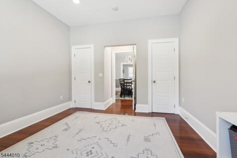 521 5TH Street Belvidere NJ 07823