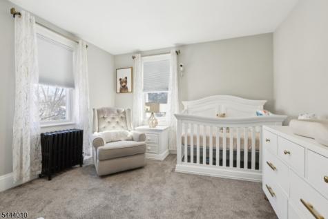 521 5TH Street Belvidere NJ 07823