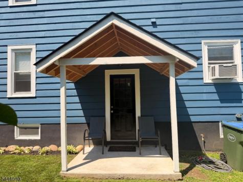 521 5TH Street Belvidere NJ 07823