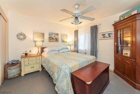 23 Sunnie Terrace West Caldwell NJ 07006