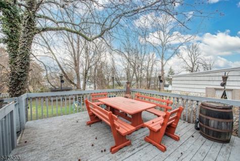 23 Sunnie Terrace West Caldwell NJ 07006