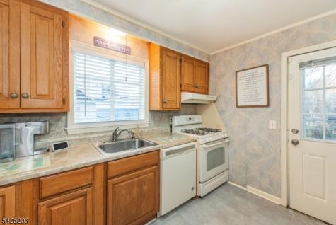 23 Sunnie Terrace West Caldwell NJ 07006