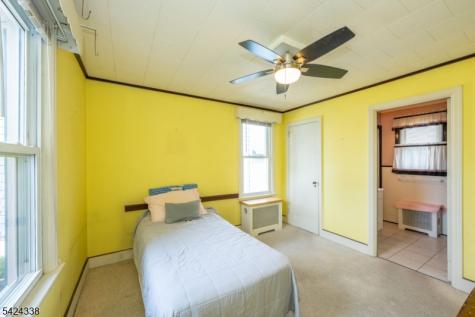 11 Oak Grove Road Caldwell Boro NJ 07006