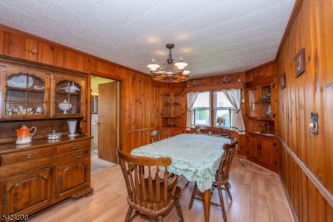 11 Oak Grove Road Caldwell Boro NJ 07006