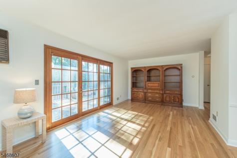11 Cresthill Road Verona NJ 07044
