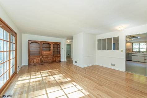 11 Cresthill Road Verona NJ 07044
