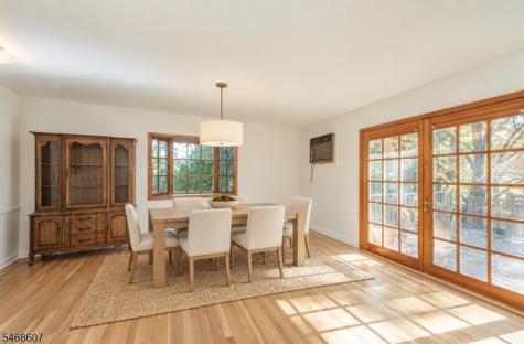 11 Cresthill Road Verona NJ 07044