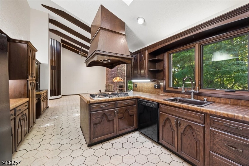 14 Sylvan Way Morris NJ 07960