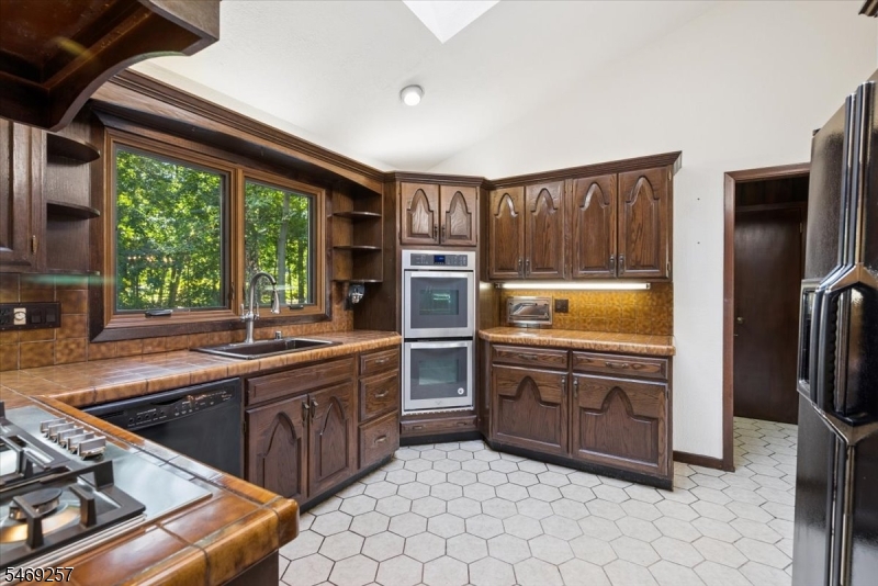 14 Sylvan Way Morris NJ 07960