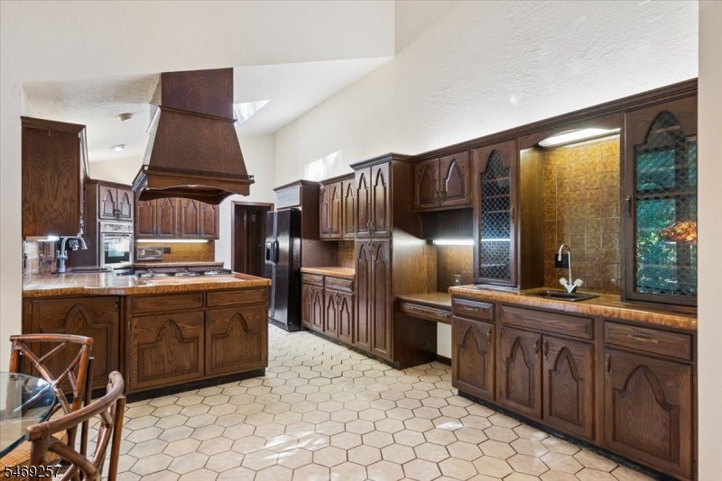 14 Sylvan Way Morris NJ 07960