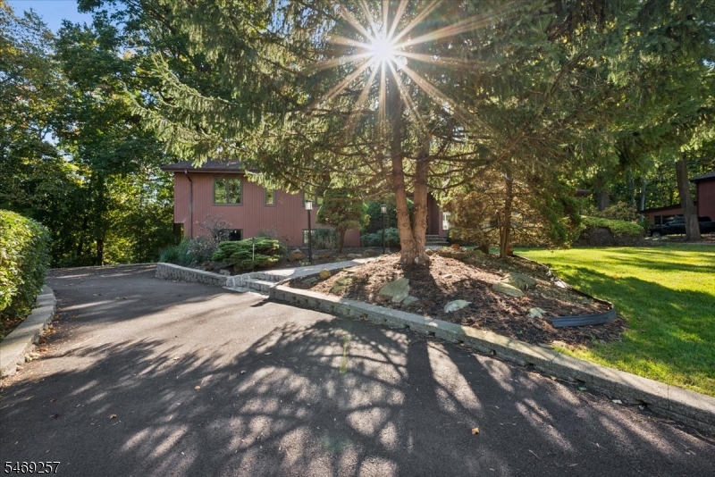 14 Sylvan Way Morris NJ 07960