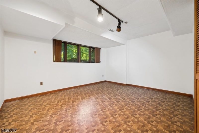 14 Sylvan Way Morris NJ 07960