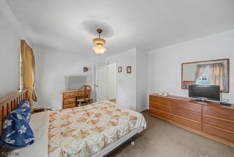 10 Reaville Court Parsippany-troy Hills NJ 07054