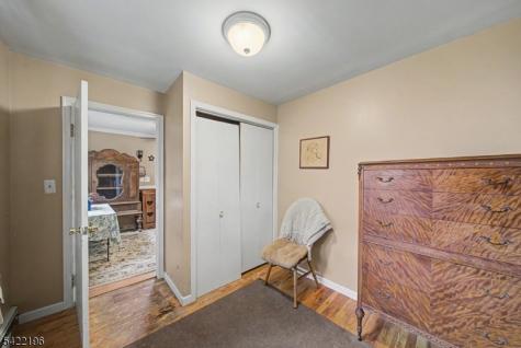 10 Reaville Court Parsippany-troy Hills NJ 07054