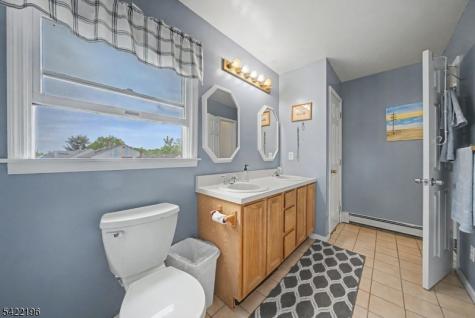 10 Reaville Court Parsippany-troy Hills NJ 07054