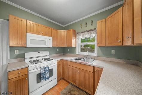 10 Reaville Court Parsippany-troy Hills NJ 07054