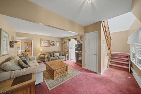 10 Reaville Court Parsippany-troy Hills NJ 07054