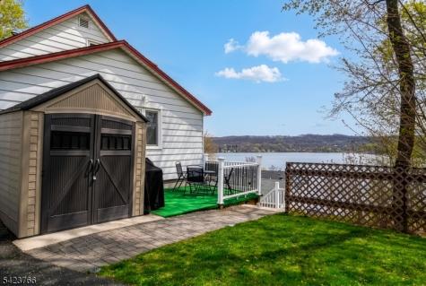 6 Lakeview Terrace Stanhope NJ 07874