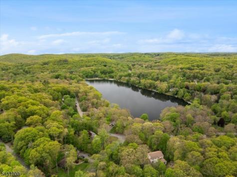 125 Kitchell Lake Drive West Milford NJ 07480