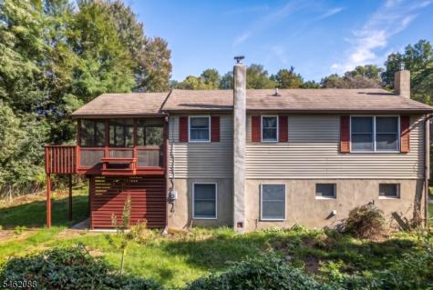 10 Pine Drive Liberty NJ 07823