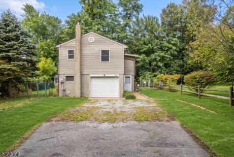 10 Pine Drive Liberty NJ 07823