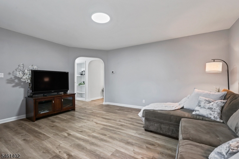 15 Oak Ridge Avenue Nutley NJ 07110