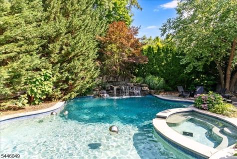 4 Marquette Road Montclair NJ 07043
