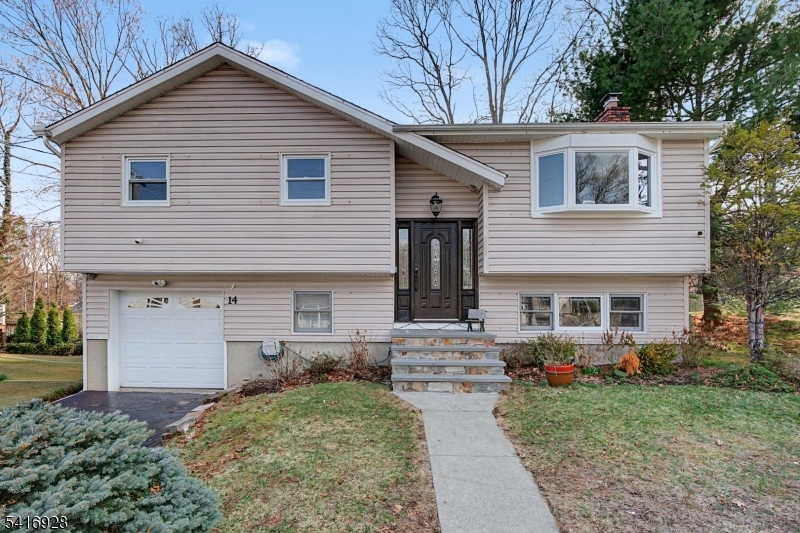 14 Cindy Lane Jefferson NJ 07438