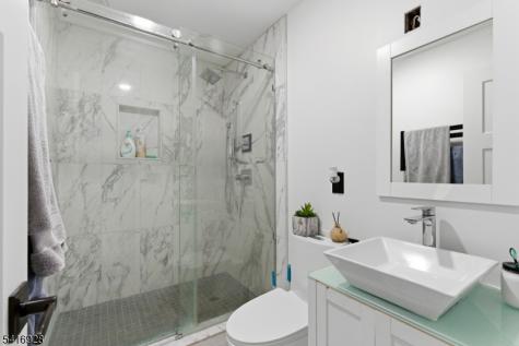14 Cindy Lane Jefferson NJ 07438