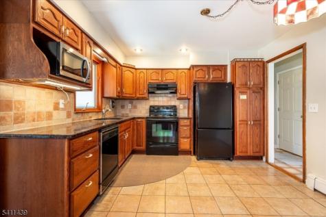 13 Hilldale Road Montville NJ 07058