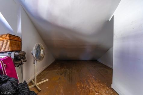 5 N 22nd Street East Orange NJ 07017