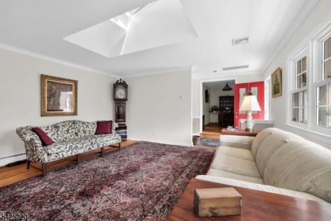 11 Meyer Place Pequannock NJ 07444