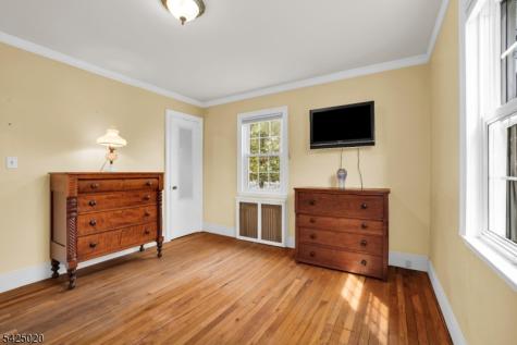 11 Meyer Place Pequannock NJ 07444